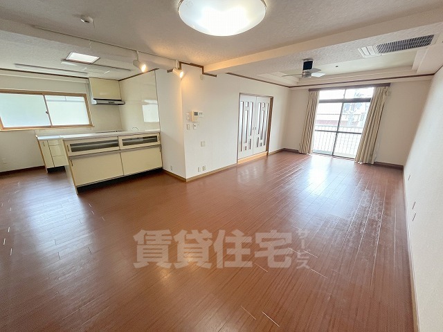 avancio香櫨園の居間写真