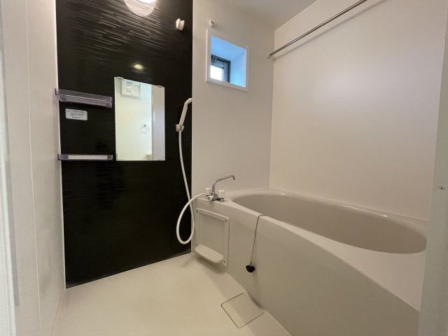 バス・シャワールーム　※別部屋参考写真※