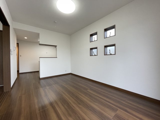 居室・リビング　※別部屋参考写真※
