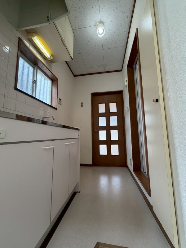 玄関　※他部屋参照