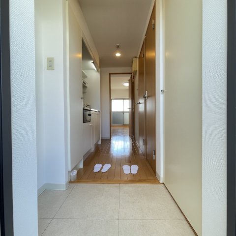 玄関　同仕様タイプです
