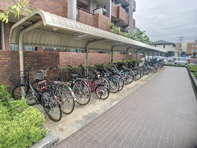 ＪＲ東海道本線 栗東駅 徒歩5分 6階建 築28年の外観写真