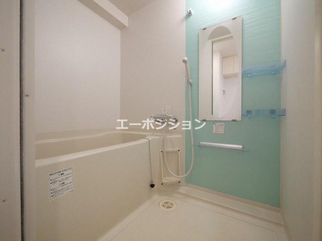 バス・シャワールーム　セレニテ難波西