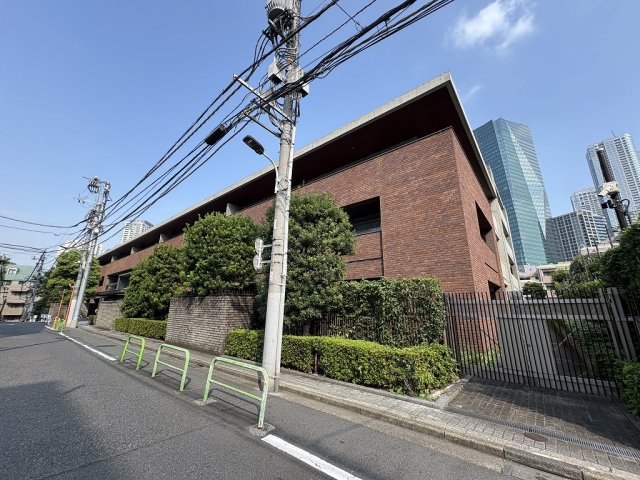 麻布第一マンションズの外観写真