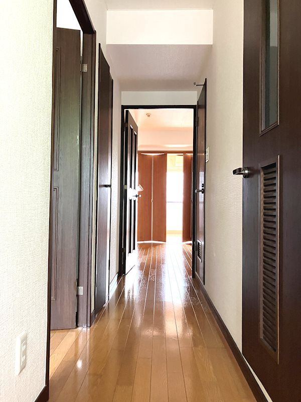 玄関　収納もある玄関です