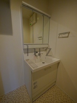 洗面設備　人気の独立洗面台完備！脱衣所としても利用可！