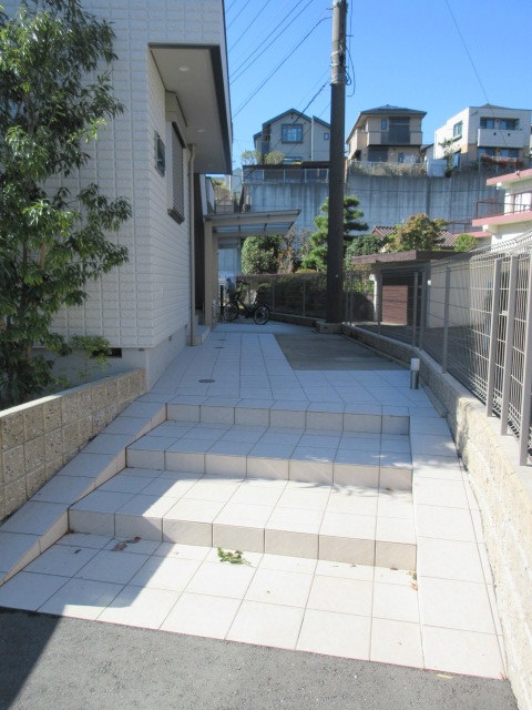 エントランス　清掃の行き届いた共有部