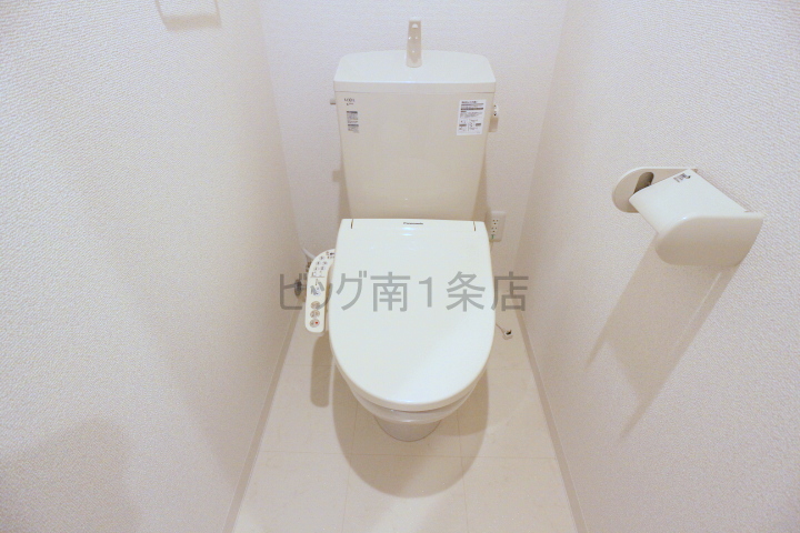 トイレ　ウォシュレット付き♪