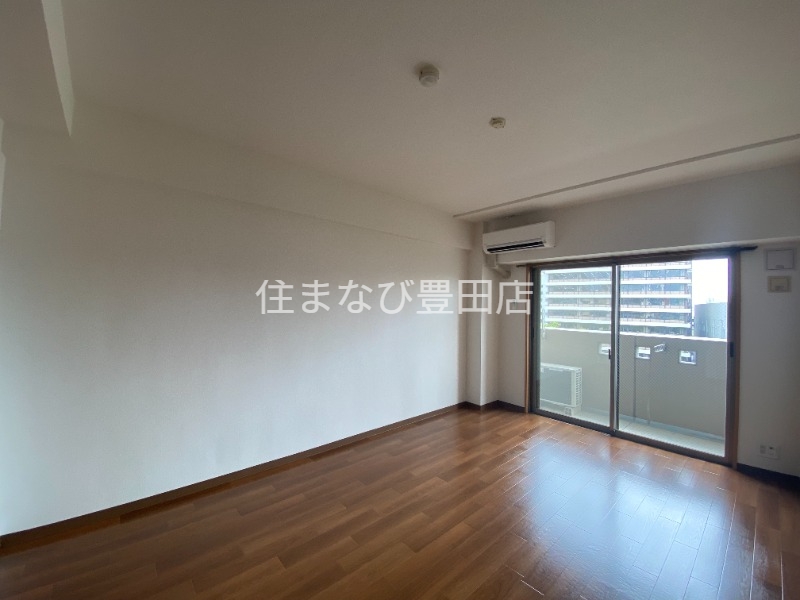 居室・リビング　同型別部屋写真