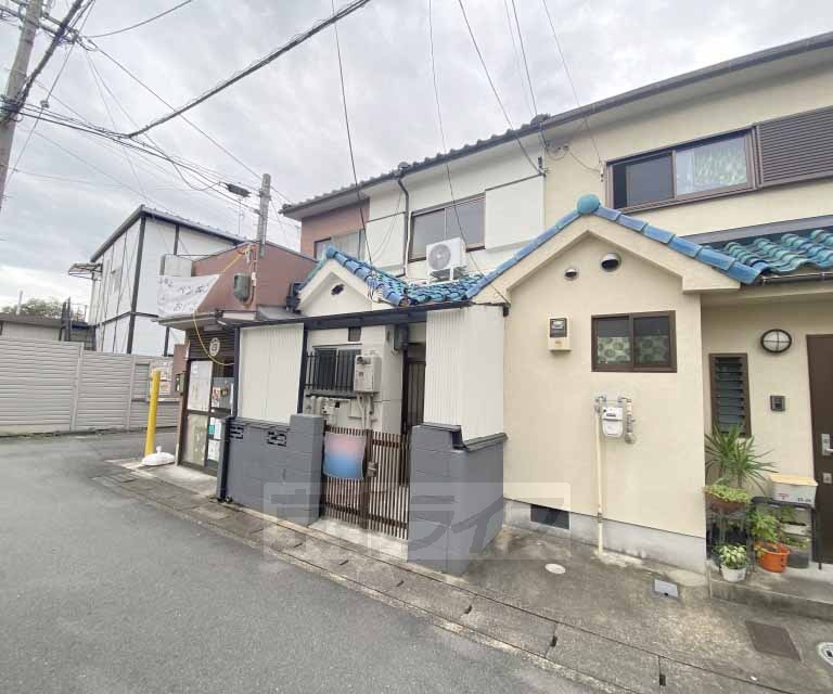 太秦堀ヶ内貸家の外観写真
