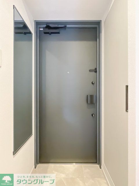 玄関　※写真は同タイプ住戸です。