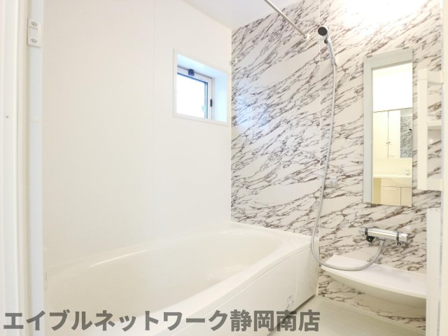 バス・シャワールーム　日々の暮らしに欠かせないお風呂です