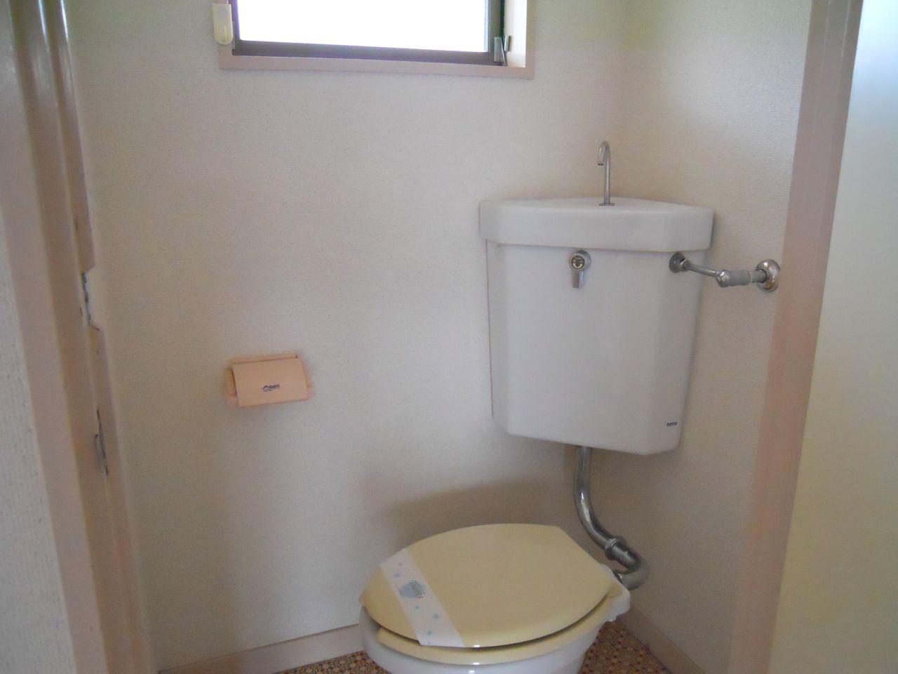 メゾンフォーレBのトイレ写真
