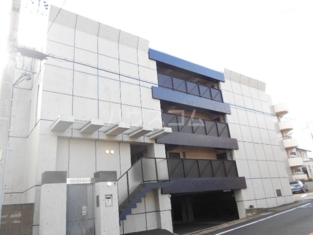 名古屋市名東区一社のマンションの建物外観