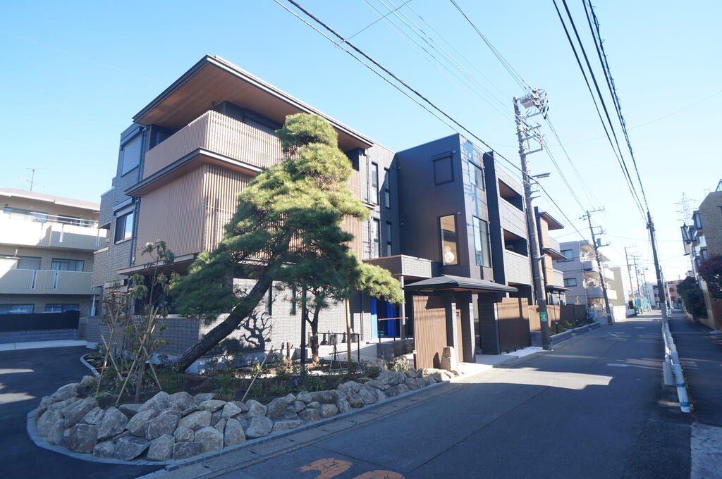 コンドミニオ エテルナの外観写真