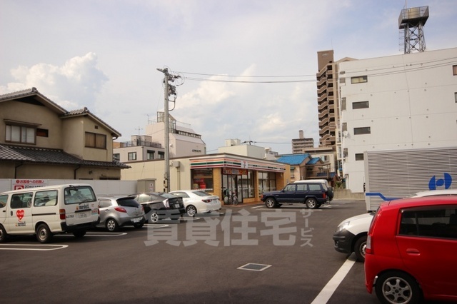 コンビニ　セブンイレブン　広島大芝2丁目店（コンビニ）まで302m