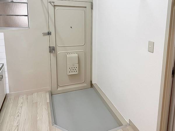 玄関　ビレッジハウスの同一物件・同一タイプの間取りの写真です