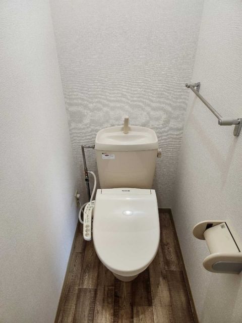【セジュール和泉II　A棟のトイレ】