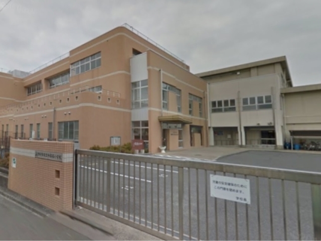 【S-RESIDENCE四日市元町の小学校】