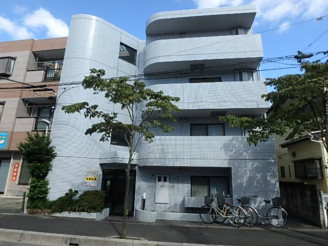 戸田市中町のマンションの建物外観