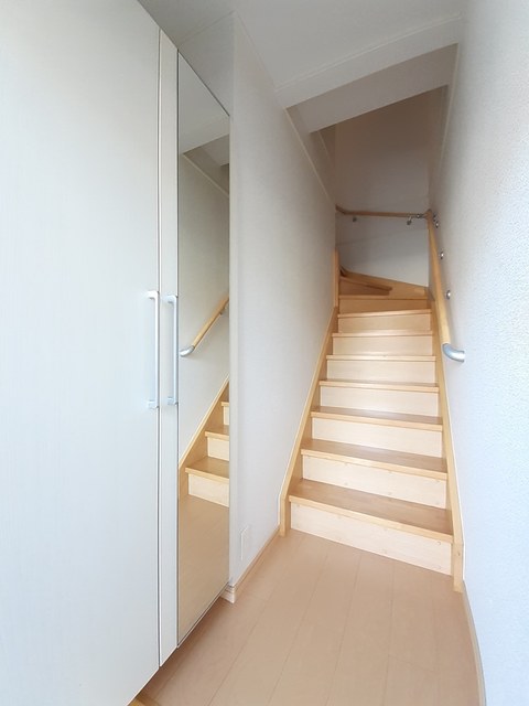 玄関　同タイプ物件の内観イメージです
