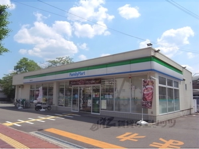 【亀岡市追分町のマンションのコンビニ】