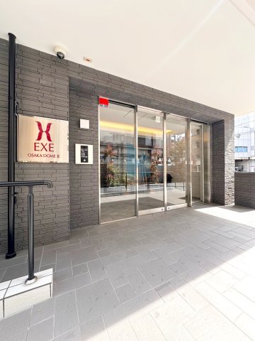 【大阪市港区市岡元町のマンションのロビー】