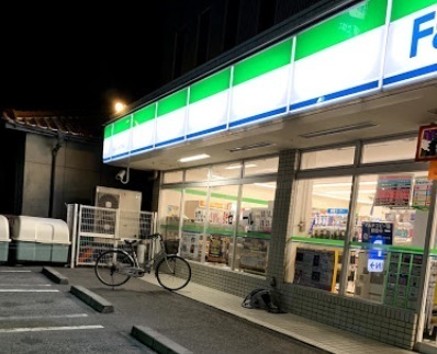 コンビニ　ファミリーマート長浜三ツ矢元町店（コンビニ）まで355m