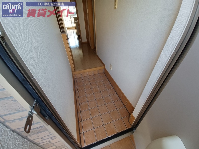 玄関　同型タイプ
