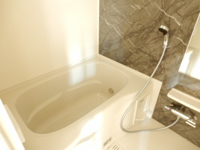 バス・シャワールーム　図面と現状に相違がある場合には現状を優先