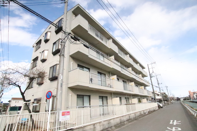 建物外観　「坂戸」駅徒歩８分！