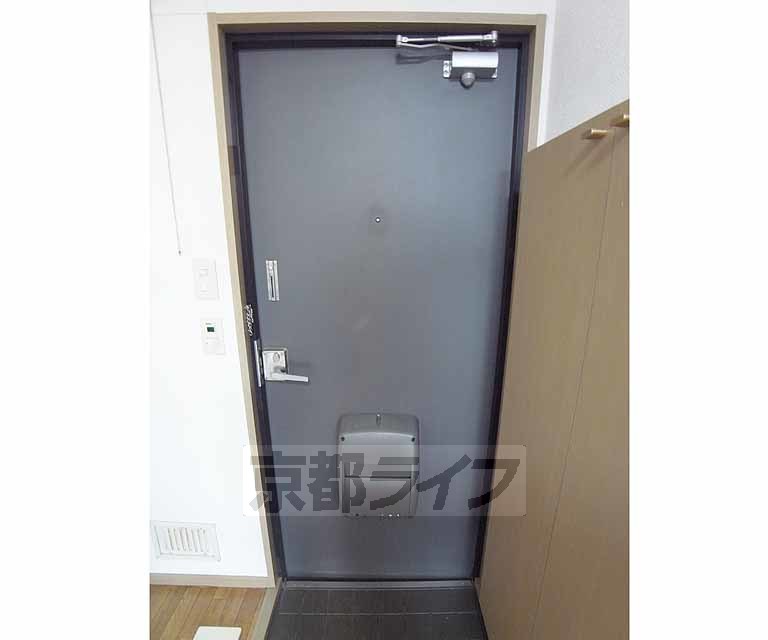 その他設備　しっかりとしたドアです。