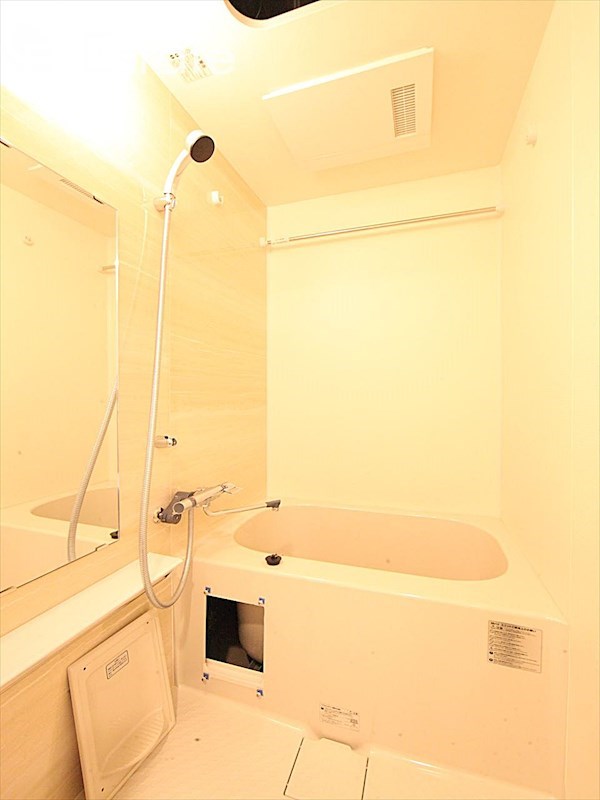 バス・シャワールーム　バスルーム