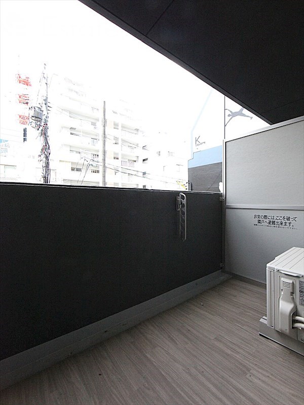 バルコニー　バルコニー