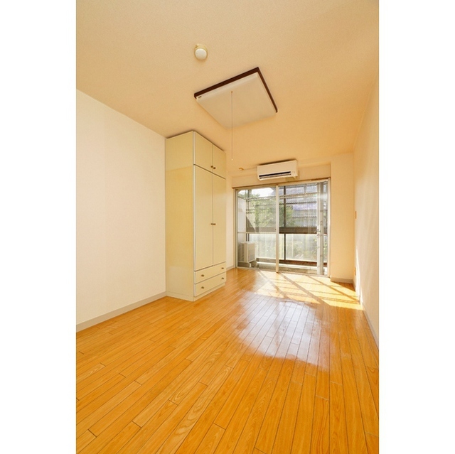 居室・リビング　洋室　９帖