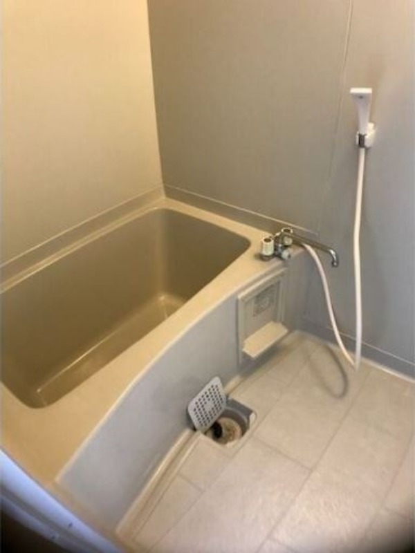 バス・シャワールーム　図面と現状に相違がある場合には現状を優先