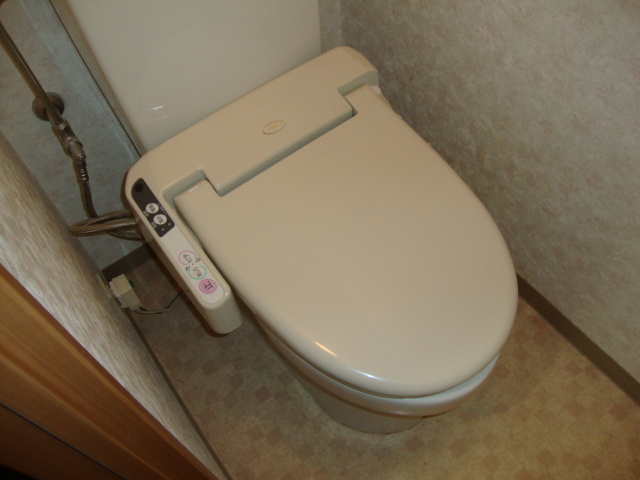 トイレ　シャワー付トイレ