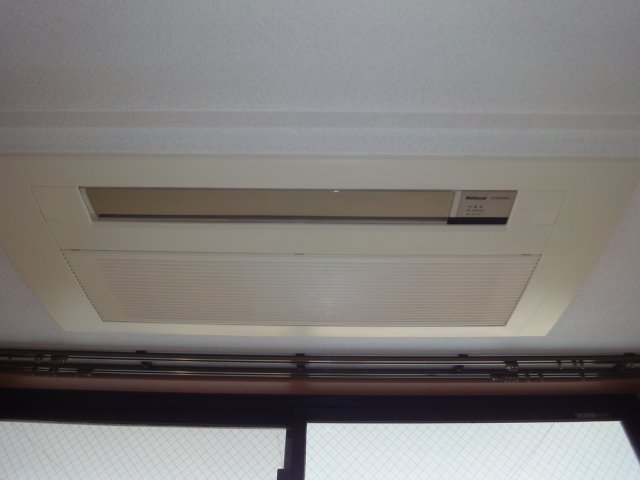 その他設備　エアコン（天井埋め込み）