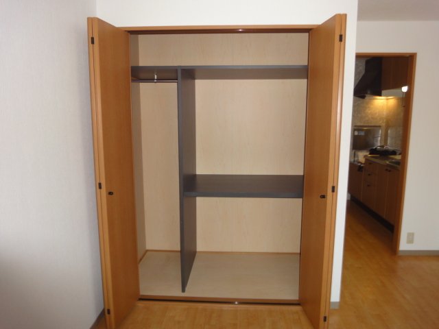 収納　クローゼット