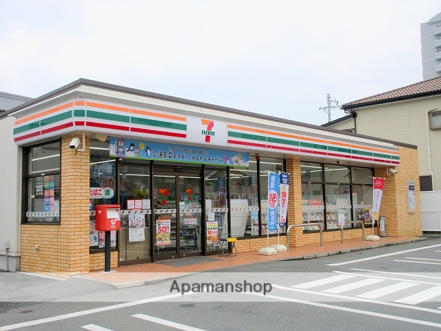 コンビニ　セブン－イレブン浜松龍禅寺町店（コンビニ）まで244m