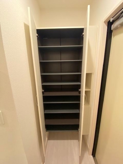 玄関　他号室のお写真です