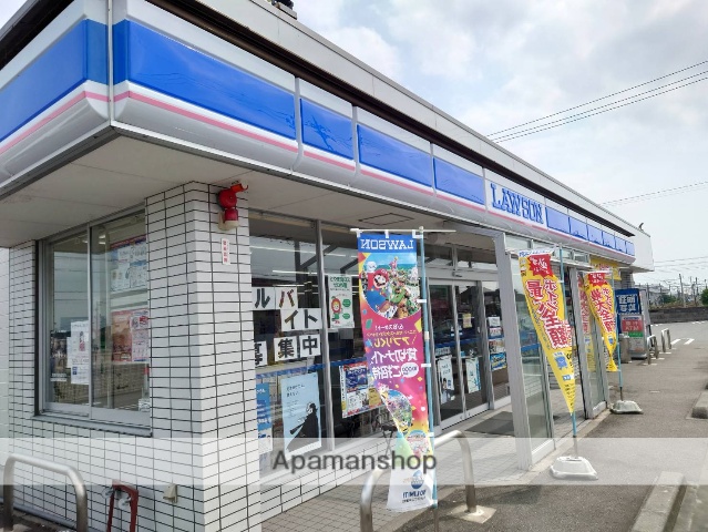 コンビニ　ローソン高岡福岡新栄町店（コンビニ）まで682m