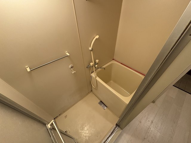 バス・シャワールーム　日々の疲れを癒すお風呂付です