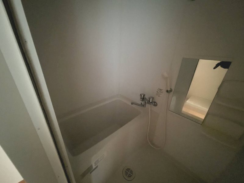 バス・シャワールーム　同建物他号室参照