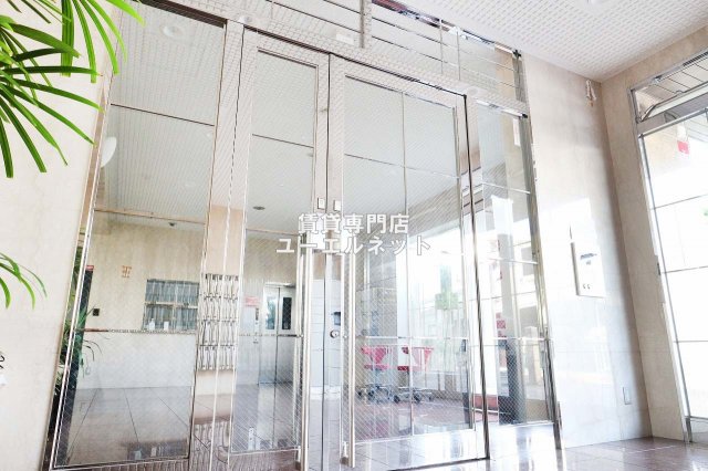 エントランス　来客時も安心◎オートロック付き