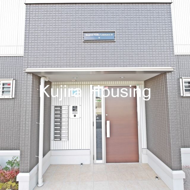 エントランス　オートロック付きのエントランスです♪