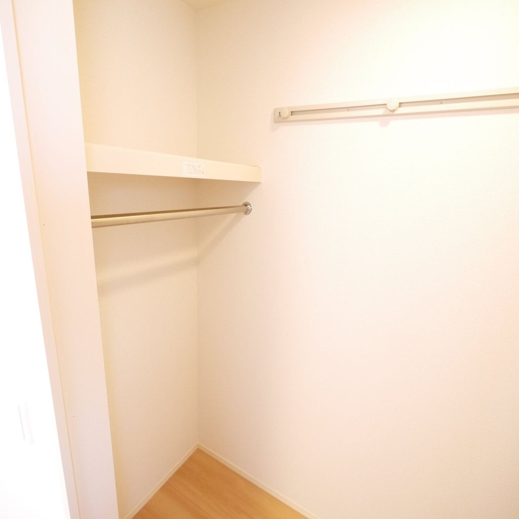収納　洋室にはクローゼットがあります★