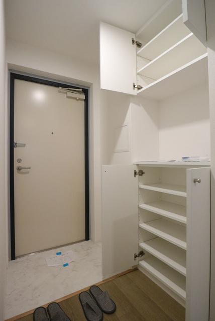 収納　収納シューズボックス