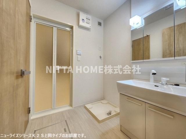 洗面設備　【イメージ写真図】シャワー付き洗面台を設置★