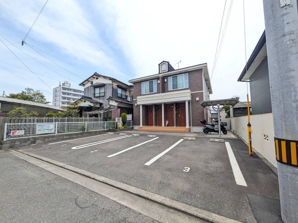 駐車場　駐車場